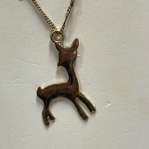 Vintage 16” Reindeer pendant necklace c spring clasp